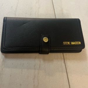 Steve Madden Wallet